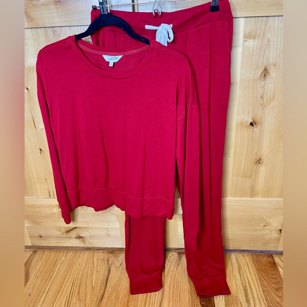 Soma Wknd red lounge set/pajamas - size small